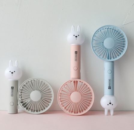 พัดลมพกพา ถือได้ พับได้ ตั้งโต๊ะได้ ชาร์จสาย USB